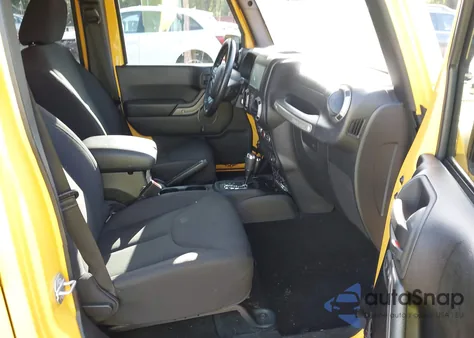 2015 Jeep Wrangler Unlimited Sport из США, поврежденный, VIN 1C4BJWDG0FL640653